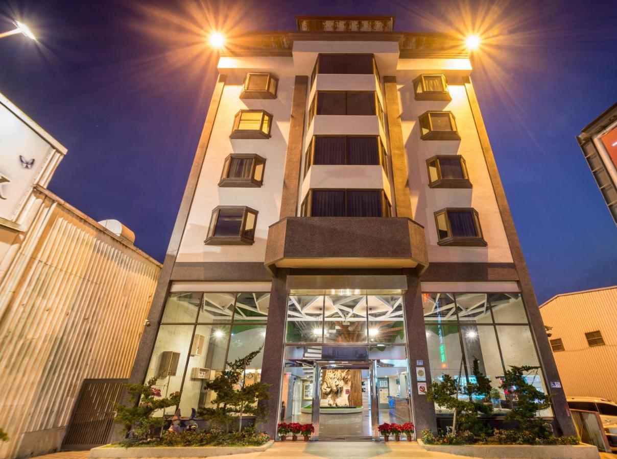 Yadi Hotel Puli Exterior foto